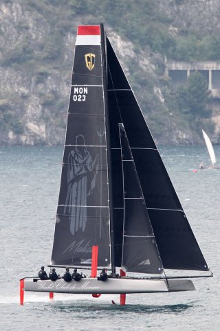 Yacht Club Monaco GC32